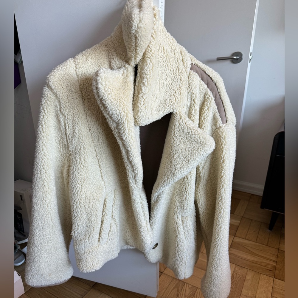 Free people Sherpa bomber